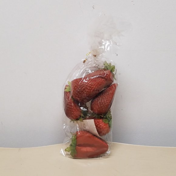 Artifical Faux Strawberry Decor (Pack of 8) - Picture 6 of 7